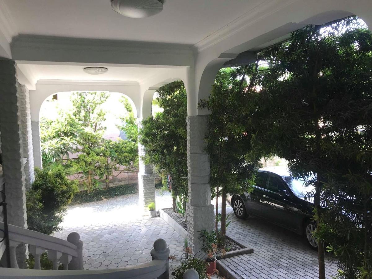 Twins Guest House By Black Sea Kobuleti Exterior photo