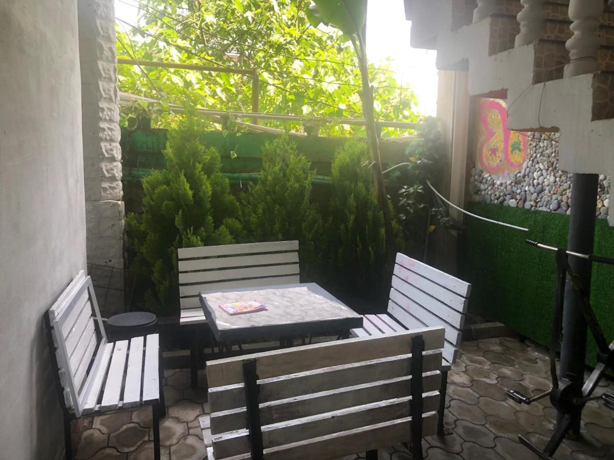 Twins Guest House By Black Sea Kobuleti Exterior photo