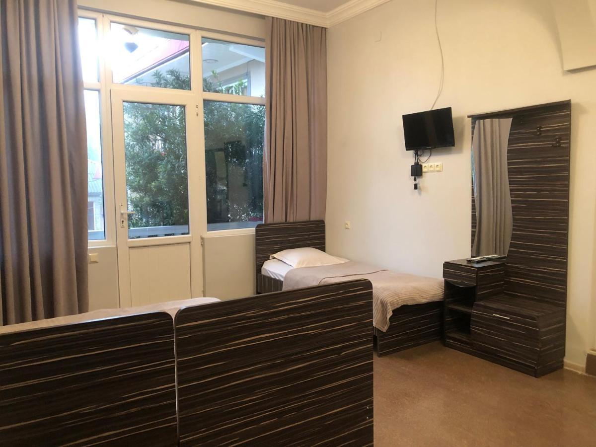 Twins Guest House By Black Sea Kobuleti Exterior photo